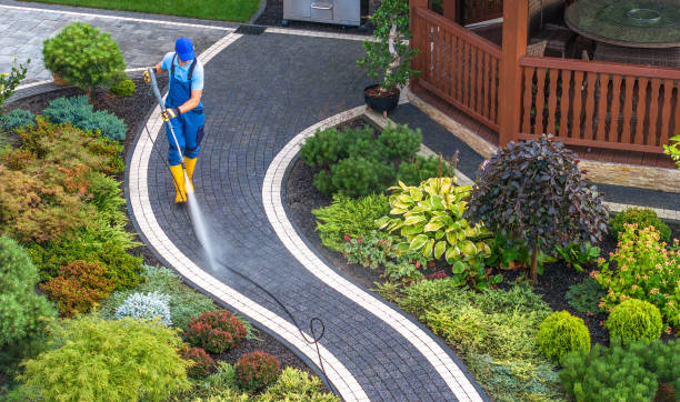 Best Concrete Pressure Washing  in Milwaukee, WI